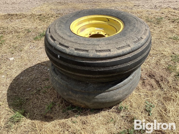 john-deere-16-image-6
