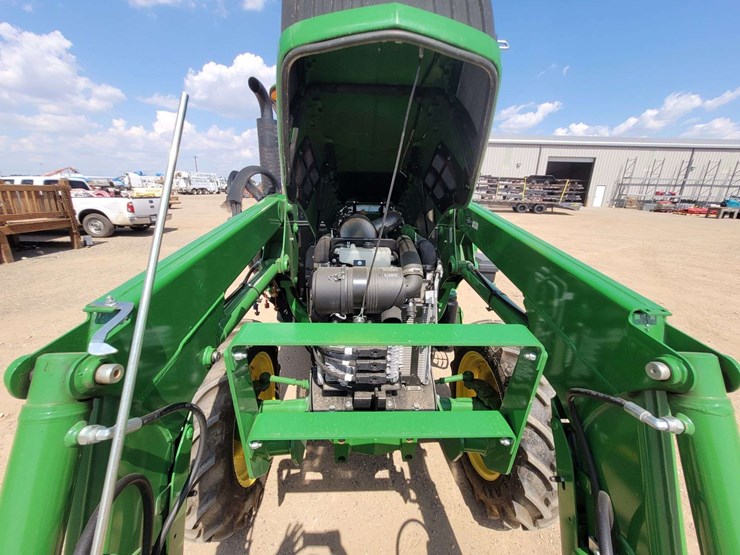 2022-john-deere-5055e-image-19