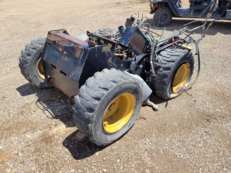 bottom-half-of-gutted-skid-steer-image-4