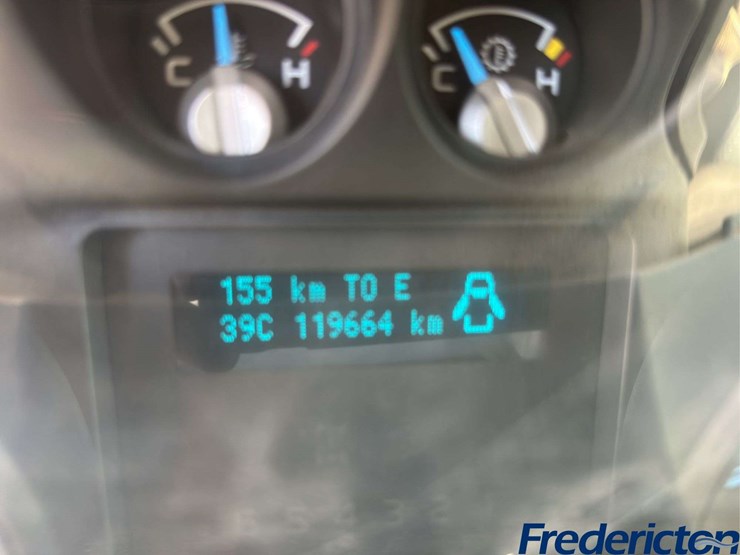 2012-ford-f350-xl-image-25