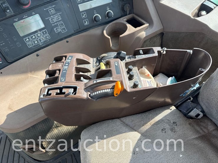 2005-john-deere-8320-image-25