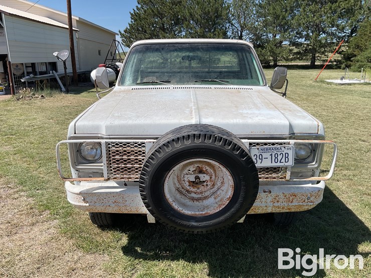 1976-chevrolet-custom-deluxe-20-image-2
