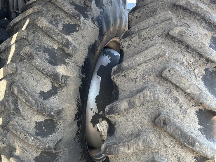 2007-case-ih-7010-image-46
