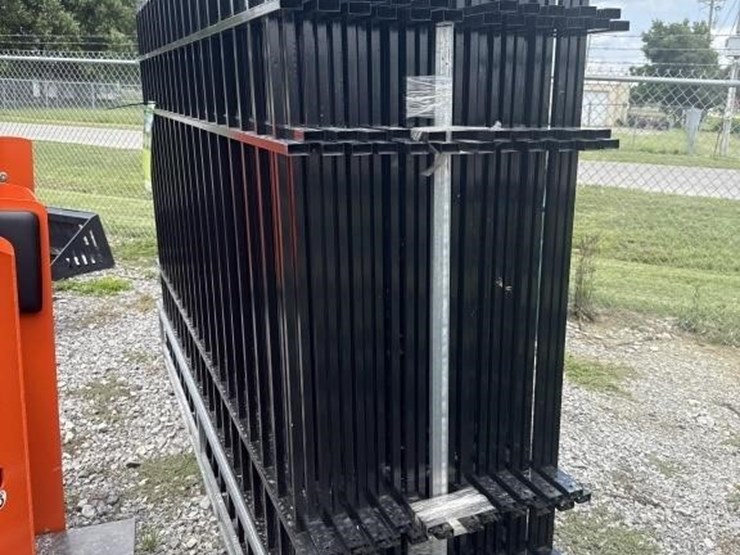 hurricane-10'-rod-iron-fence-image-3