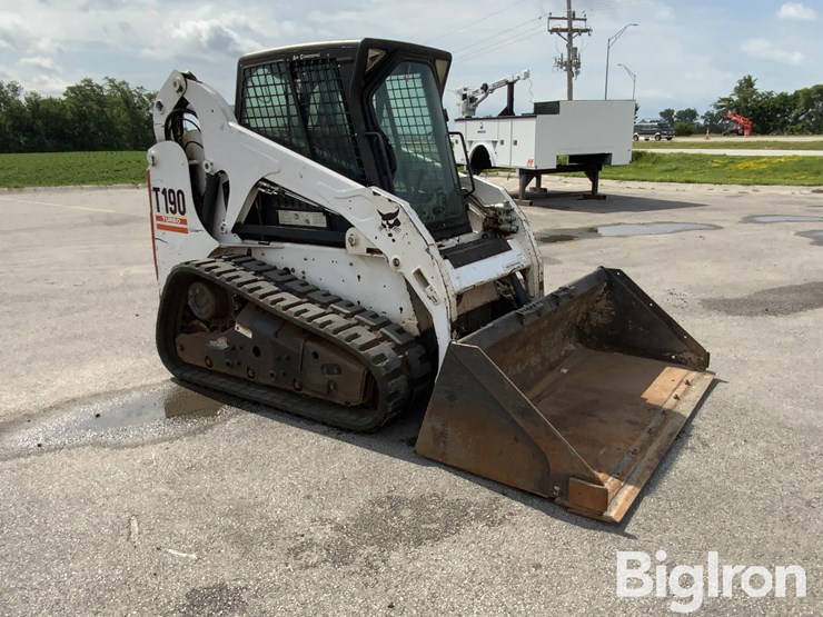 2009-bobcat-t190-image-3