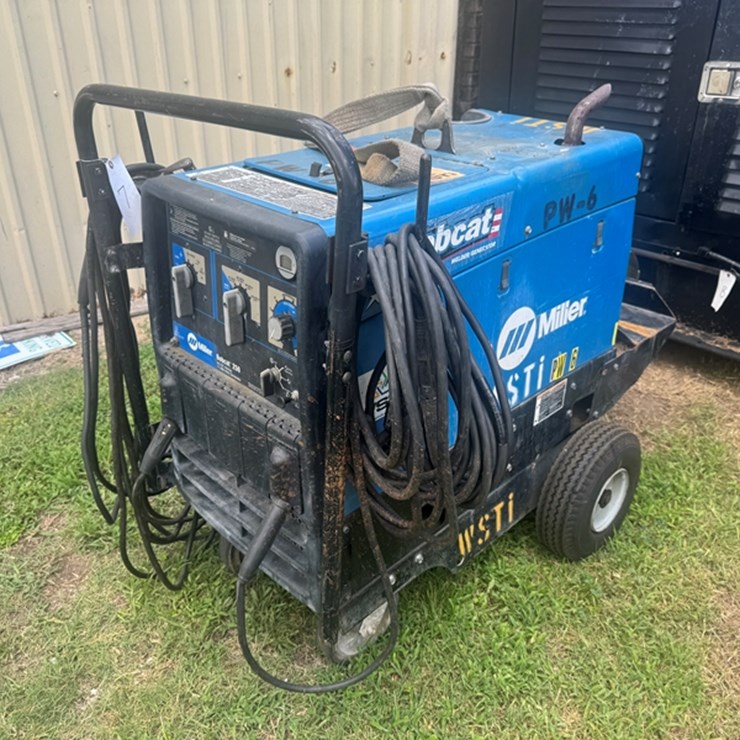 MILLER BOBCAT 250 WELDER/GENERATOR ON CART