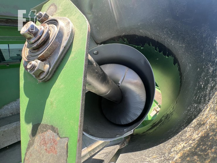 2004-john-deere-9660-sts-image-31