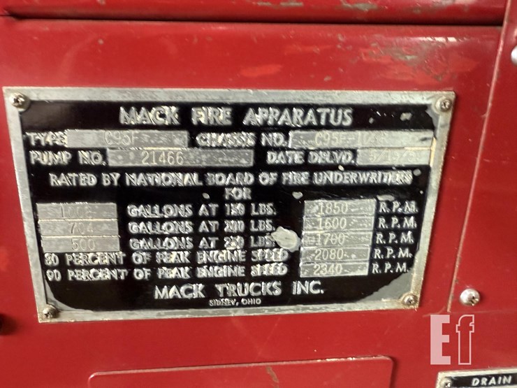 1959-mack-c954-31-image-18