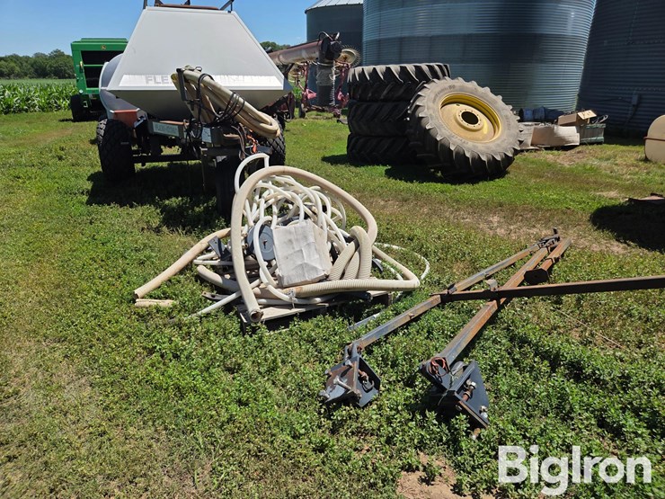 flexi-coil-g1110.b0-m04696-air-seed/caddy-image-3