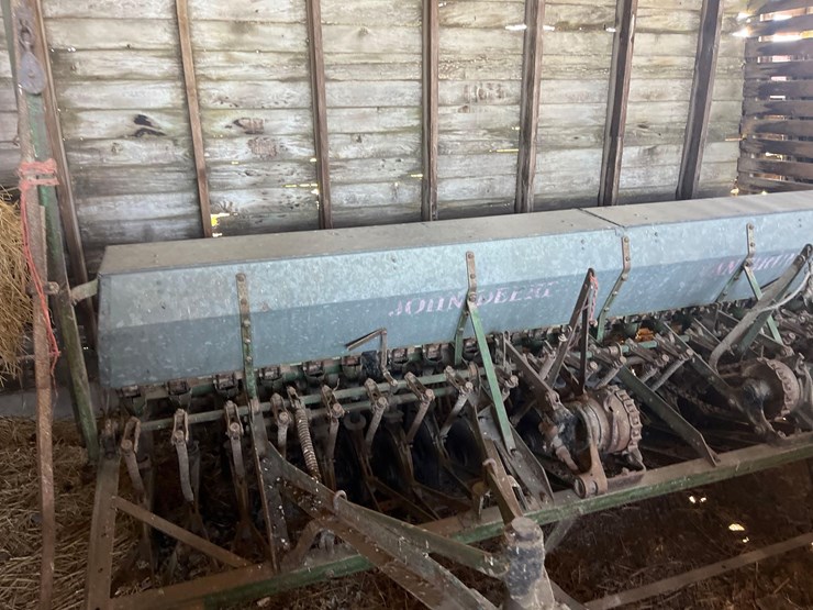 john-deere-vanbrunt-grain-drill-image-2