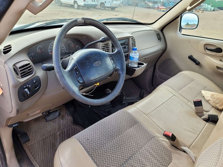 2002-ford-f150-xl-image-7