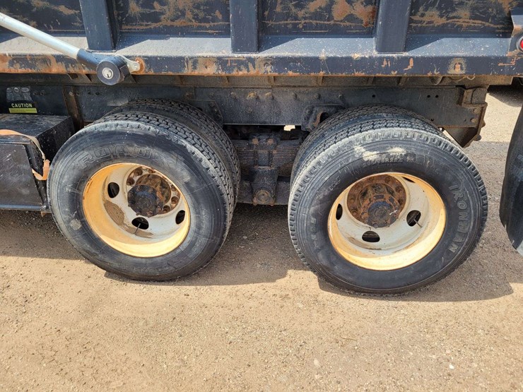 2006-sterling-l9500-image-20