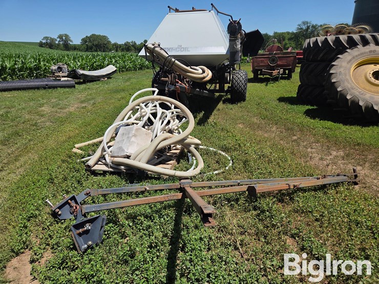 flexi-coil-g1110.b0-m04696-air-seed/caddy-image-2