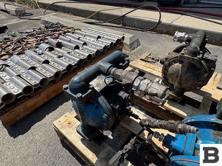dual-diapham-air-operated-pumps-image-4