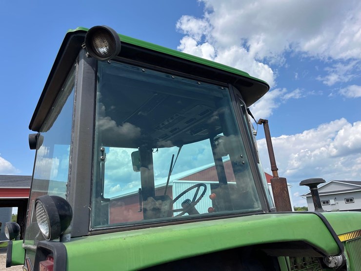 1982-john-deere-4040-image-9