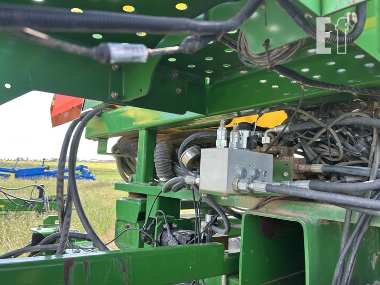 2009-john-deere-db80-image-51