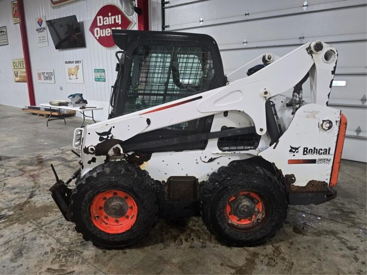 2013-bobcat-s750-image-2