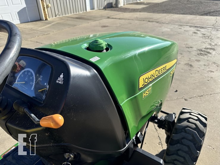 2015-john-deere-2025r-image-27