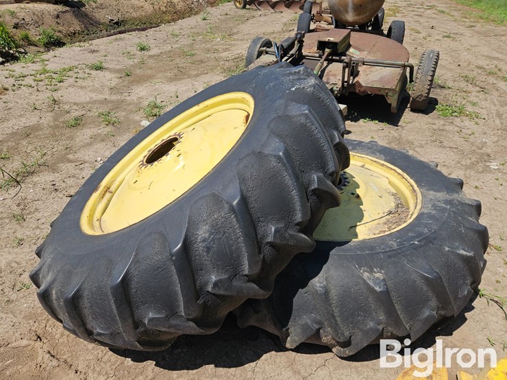 john-deere-4430-image-2