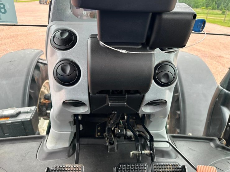 2014-new-holland-t6.175-image-50