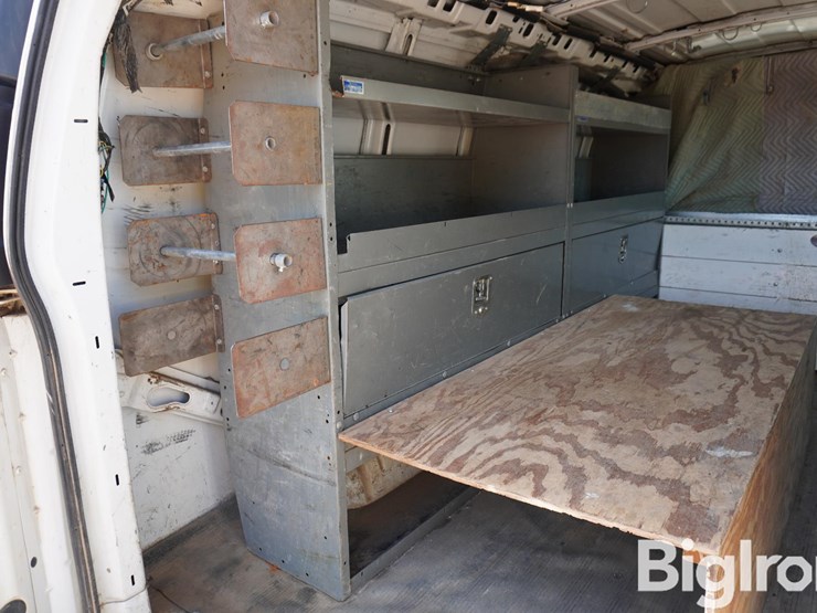 2007-chevrolet-express-2500-image-14
