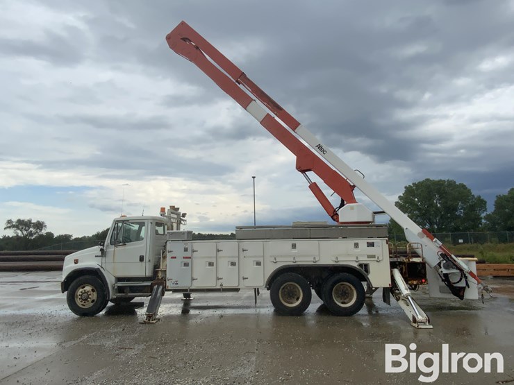 2003-freightliner-fl80-image-8