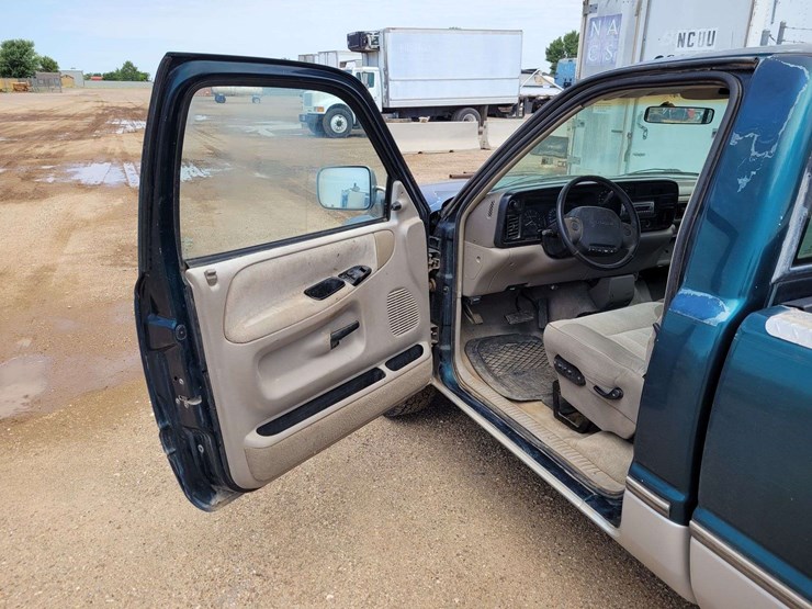 1994-dodge-ram-1500-image-6