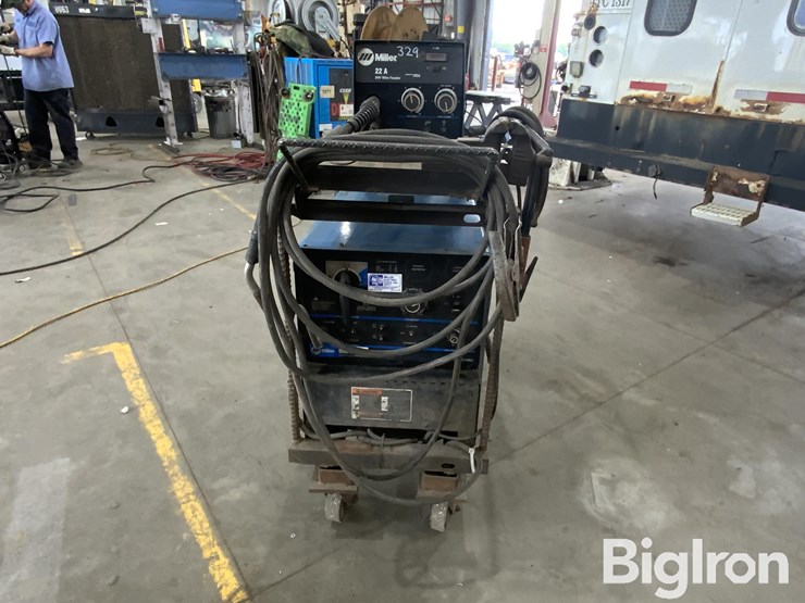 miller-shopmaster-300-welder-w/22a-wire-feeder-image-2