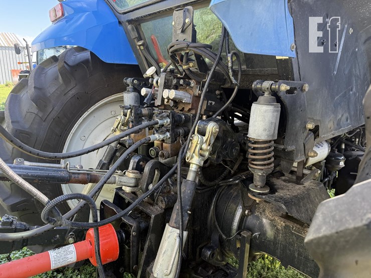 2006-new-holland-tm155-image-17