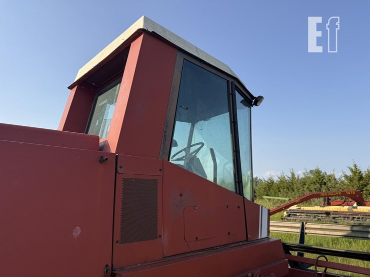 hesston-6450-image-5