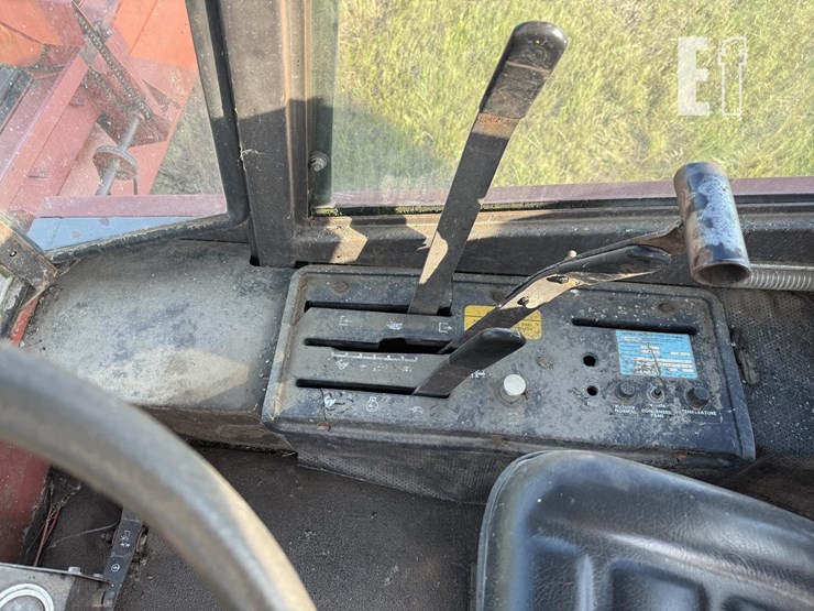 hesston-6450-image-15