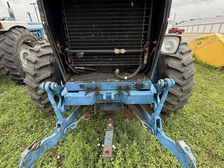 new-holland-9030-image-11