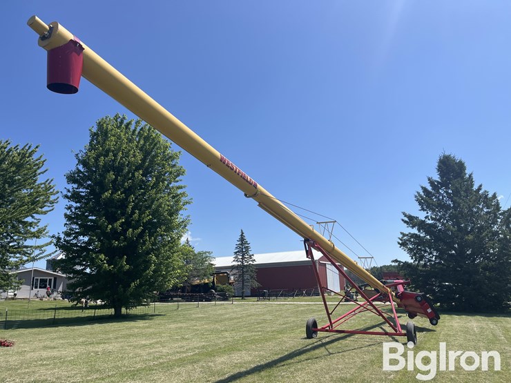 westfield-mk100-63-grain-auger-w/swing-hopper-image-5