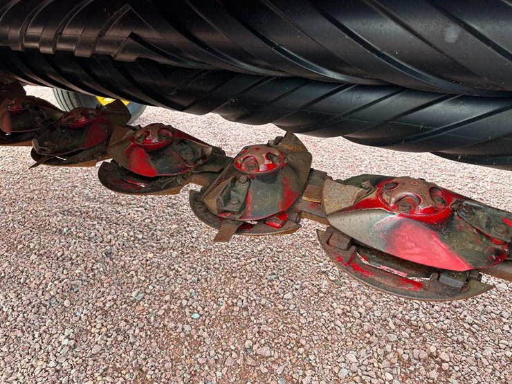 2014-new-holland-h7450-image-35