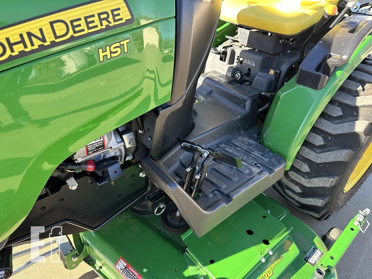 2015-john-deere-2025r-image-18