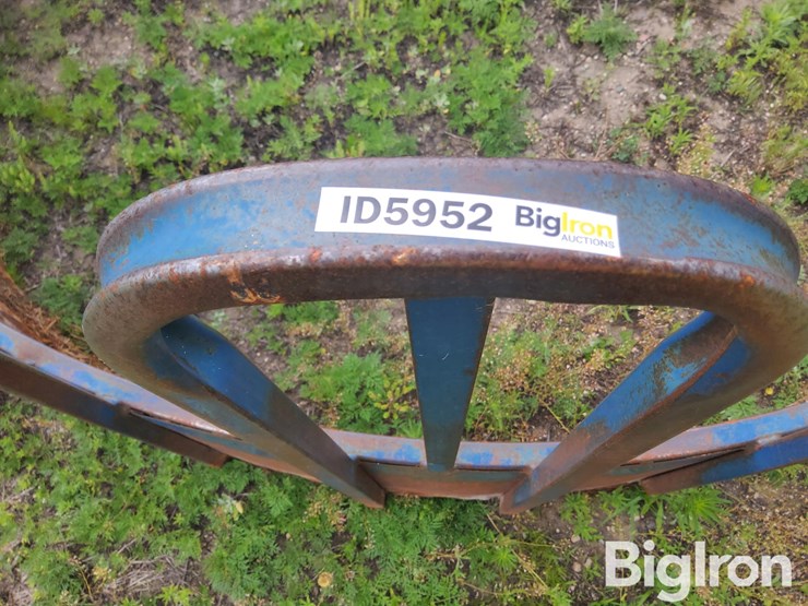 bale-feeder-image-12