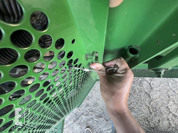2004-john-deere-9660-sts-image-38