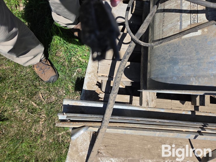 behlen-217535-22-ground-pile-ring-image-15