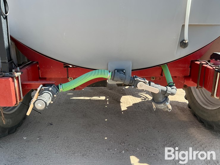 case-ih-2800-image-11