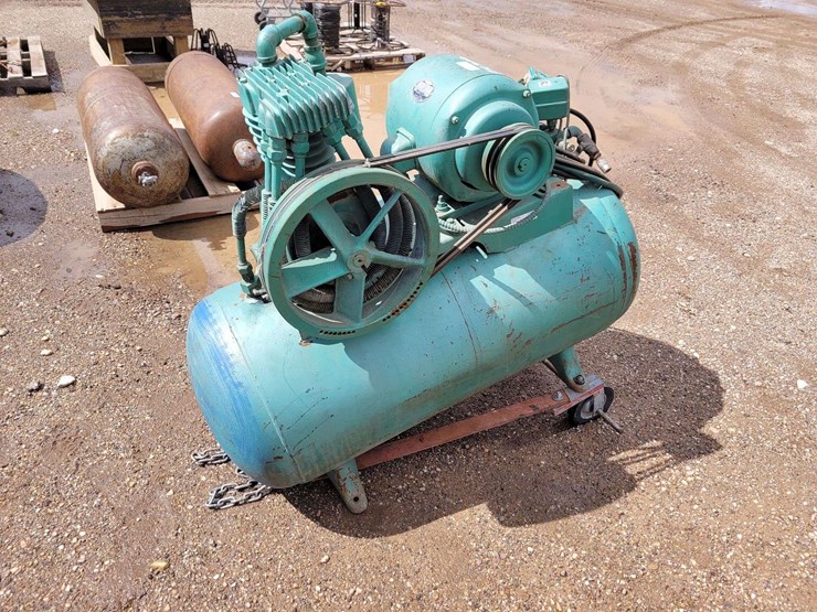 american-brake-shoe-company-b321c-air-compressor-image-4