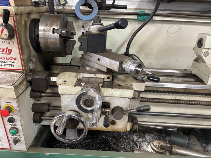 grizzly-g0554-gear-head-lathe-image-2