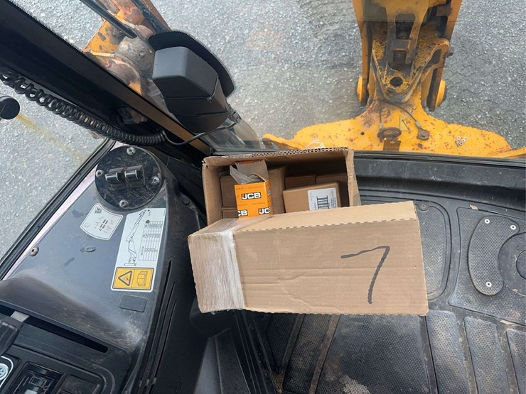 2015-jcb-3cx-image-23