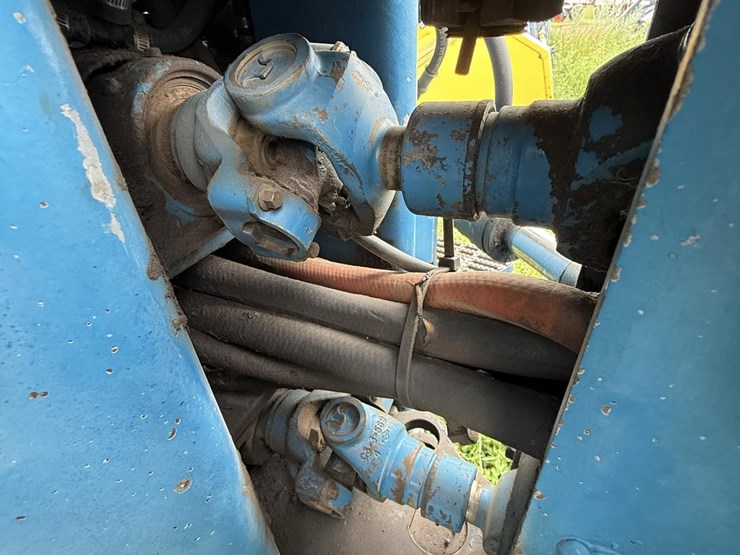 new-holland-9030-image-33