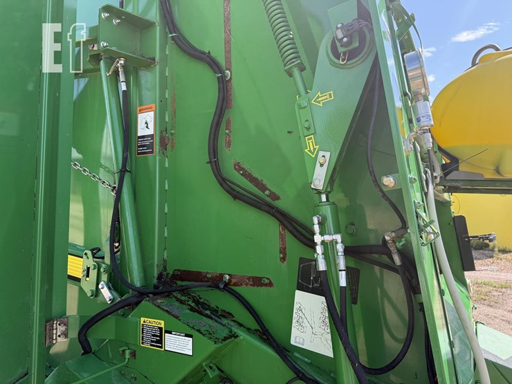 john-deere-568-image-19