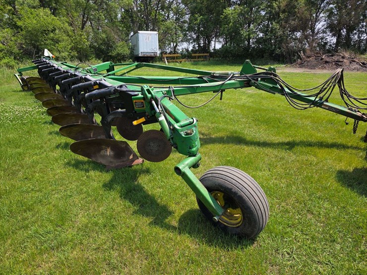 john-deere-3710-image-5