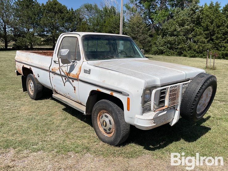 1976-chevrolet-custom-deluxe-20-image-3