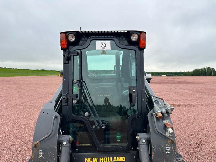 2015-new-holland-c232-image-28