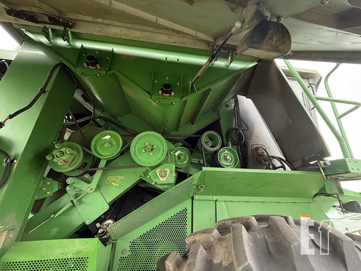 2001-john-deere-9750-image-37