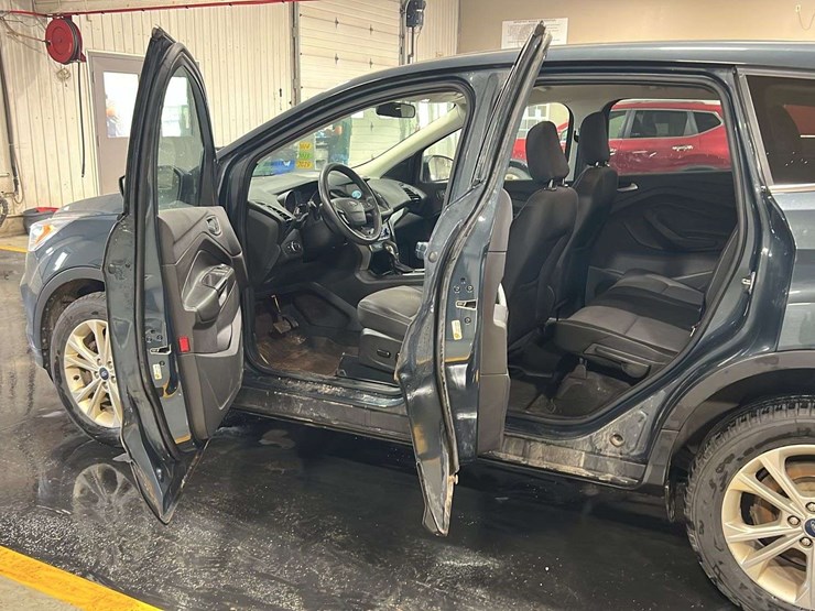 2019-ford-escape-image-13