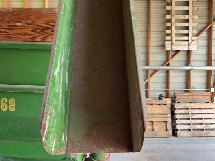 john-deere-68-image-12
